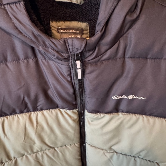 Boys XL 16 Winter Jacketed Puffer - Picture 3 of 4